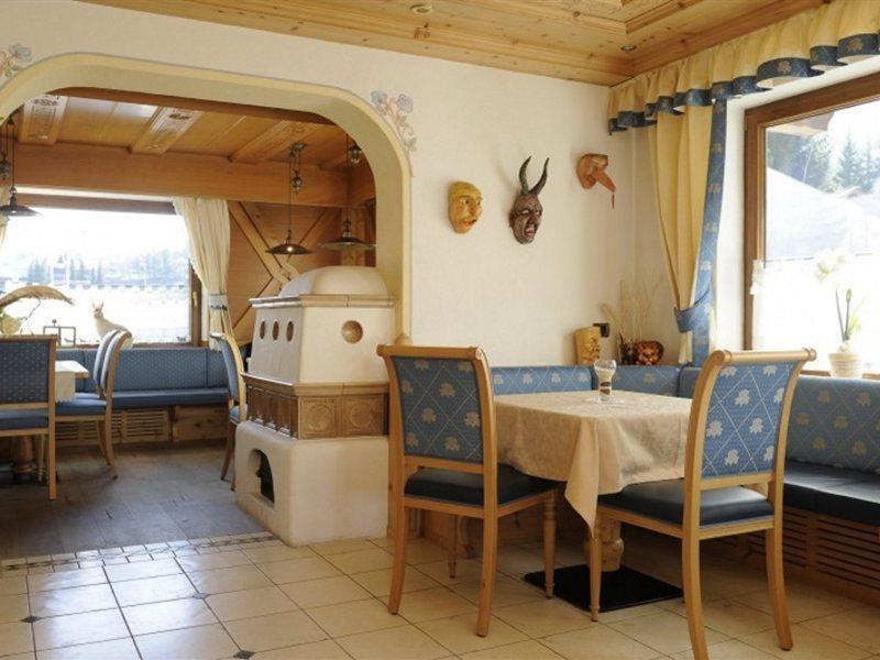 Hotel Arnika Pozza di Fassa Exteriér fotografie