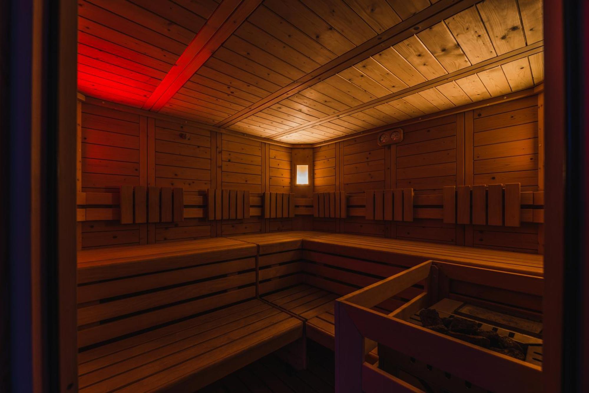 Hotel Arnika Pozza di Fassa Exteriér fotografie