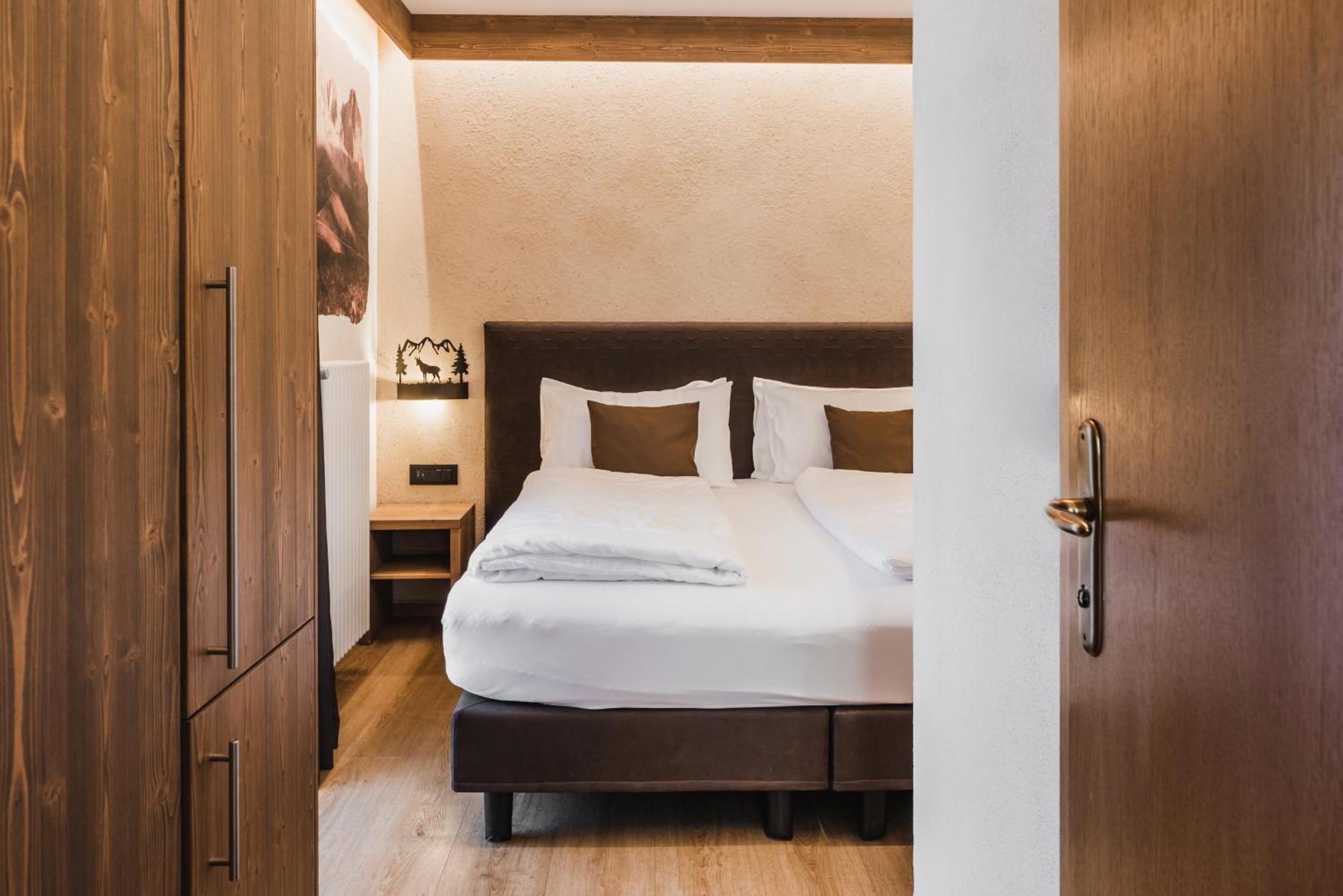 Hotel Arnika Pozza di Fassa Exteriér fotografie