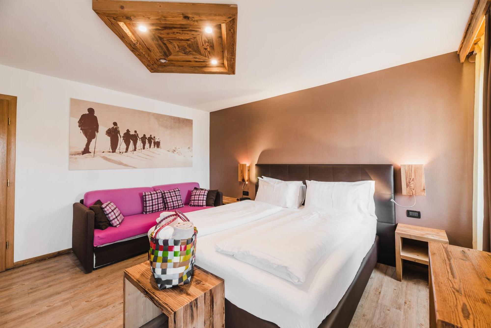 Hotel Arnika Pozza di Fassa Exteriér fotografie